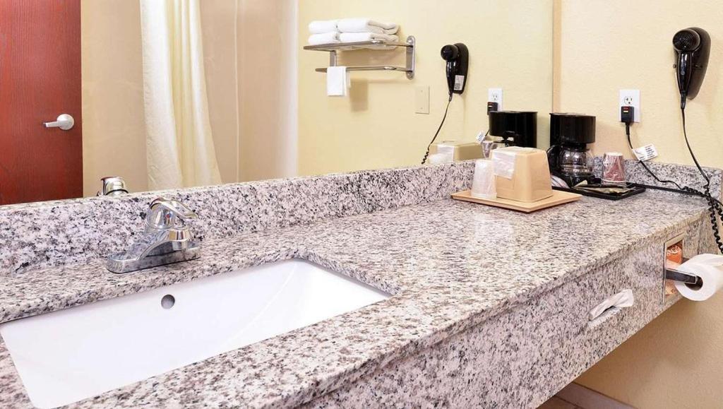 Quality Inn And Suites Форт-Ворт Екстер'єр фото